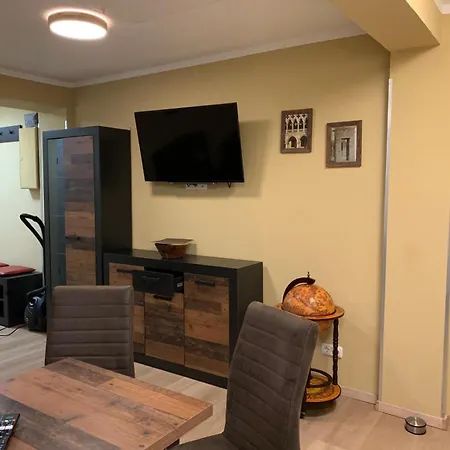 Gemuetliches In 아파트 *